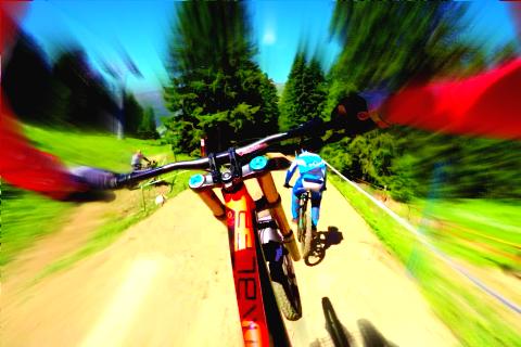 Mountain Bike Racing Game